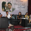 Launching Novel “Menentukan Hati”: Kolaborasi Novel dan Lagu
