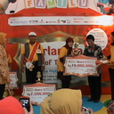 Penyerahan hadiah