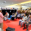 Relaunching Novel Asrama di Atas Haram di Gramedia Balikpapan Plaza