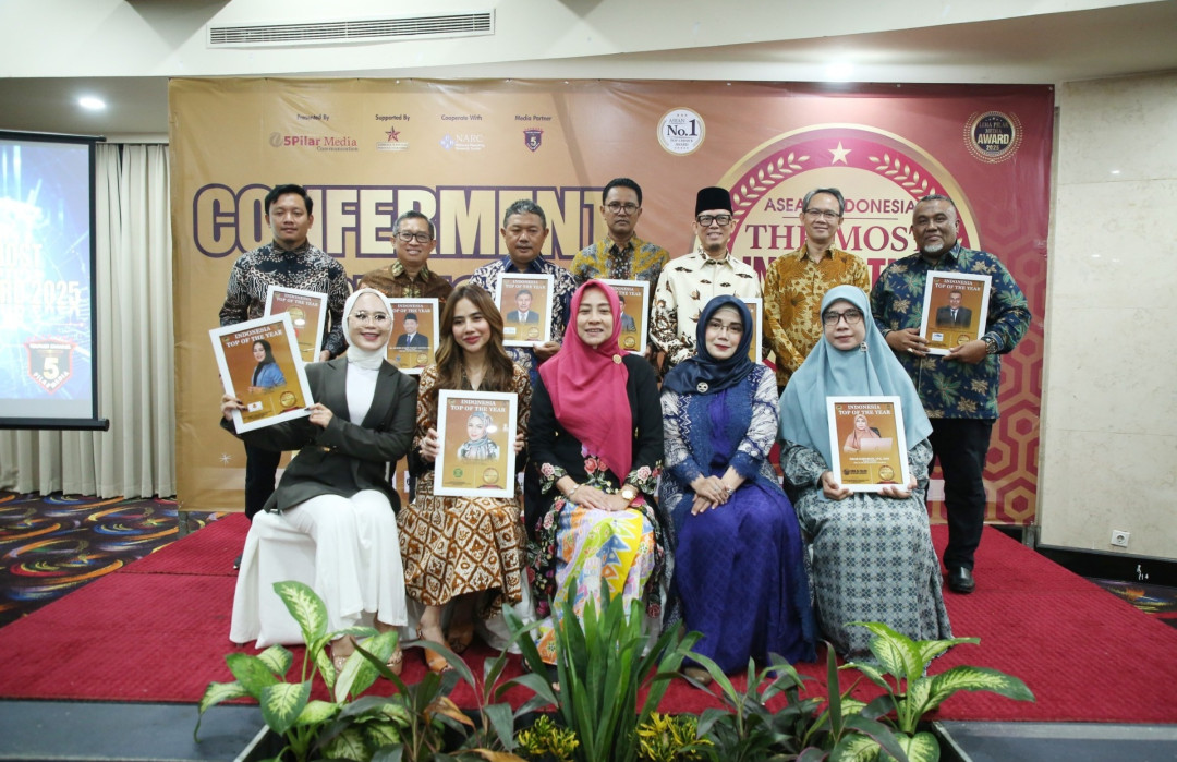 SMA Al-Falah Ketintang Surabaya Raih Penghargaan di 5 Pilar Media Award 2025