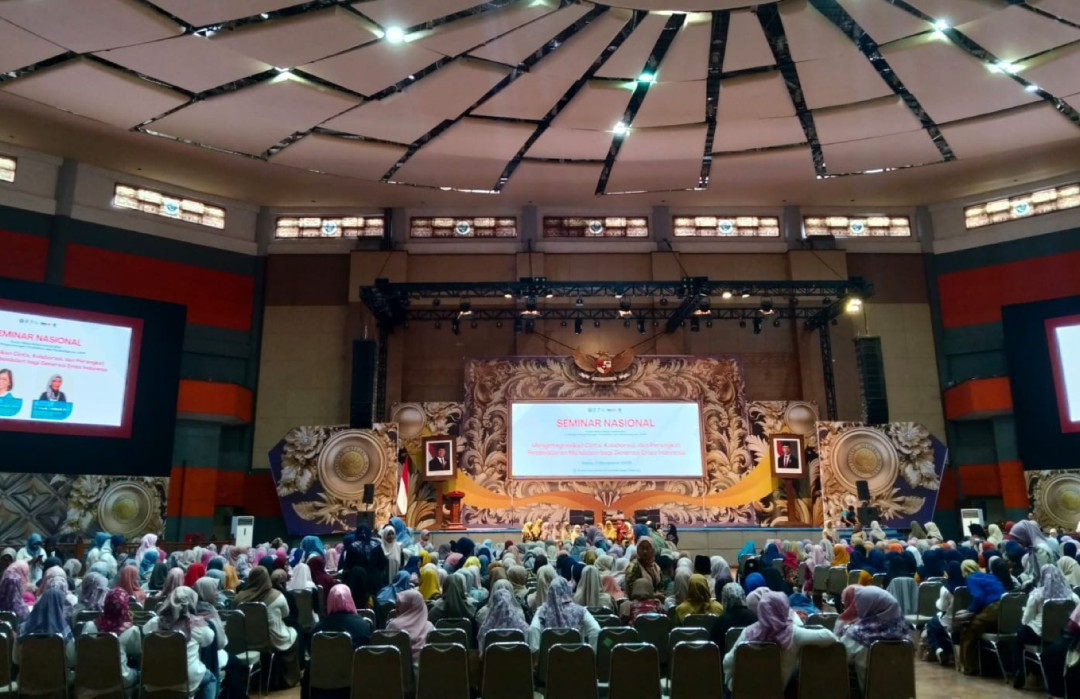 Universitas Negeri Malang dan Penerbit Erlangga Kolaborasi Gelar Seminar Nasional “Mengintegrasikan Cinta, Kolaborasi, dan Pembelajaran Mendalam bagi Generasi Emas Indonesia”