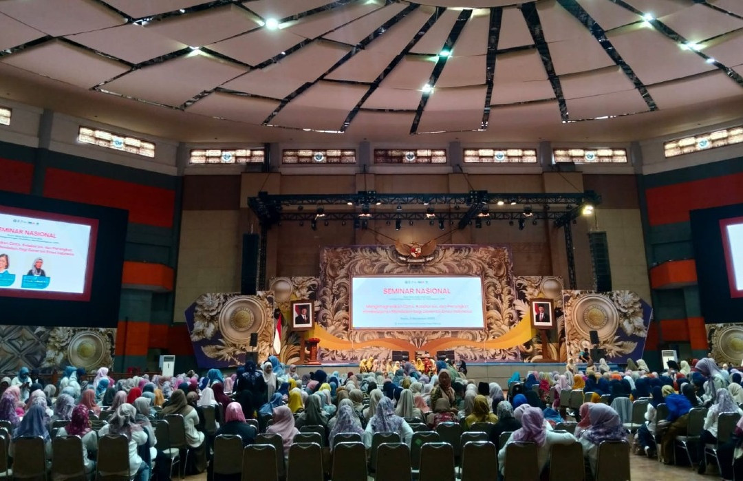 Seminar Nasional - Universitas Negeri Malang