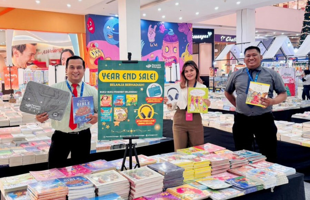 Erlangga Hadir di Pasar Literasi Mall Cipinang Indah!