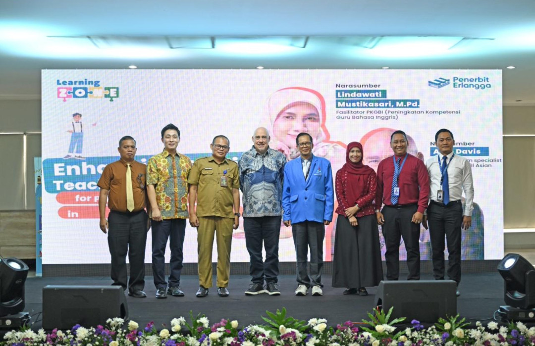 Tingkatkan Kompetensi Bahasa Inggris Bersama Erlangga dengan Learning Zone