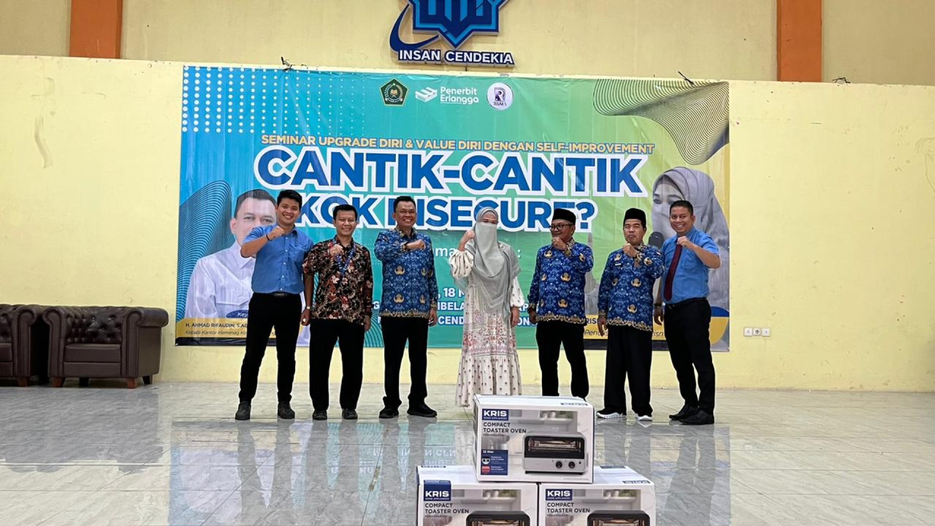 Seminar Upgrade Diri: Cantik-cantik kok Insecure bersama Kemenag Tangsel