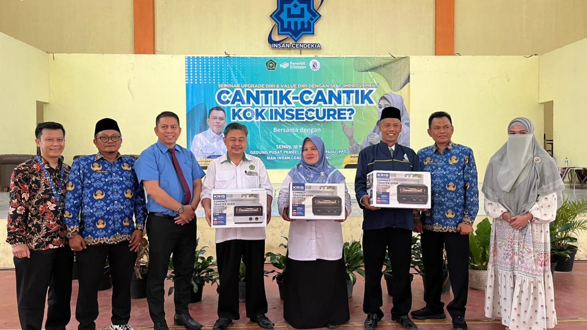 Seminar Upgrade Diri: Cantik-cantik kok Insecure bersama Kemenag Tangsel 4