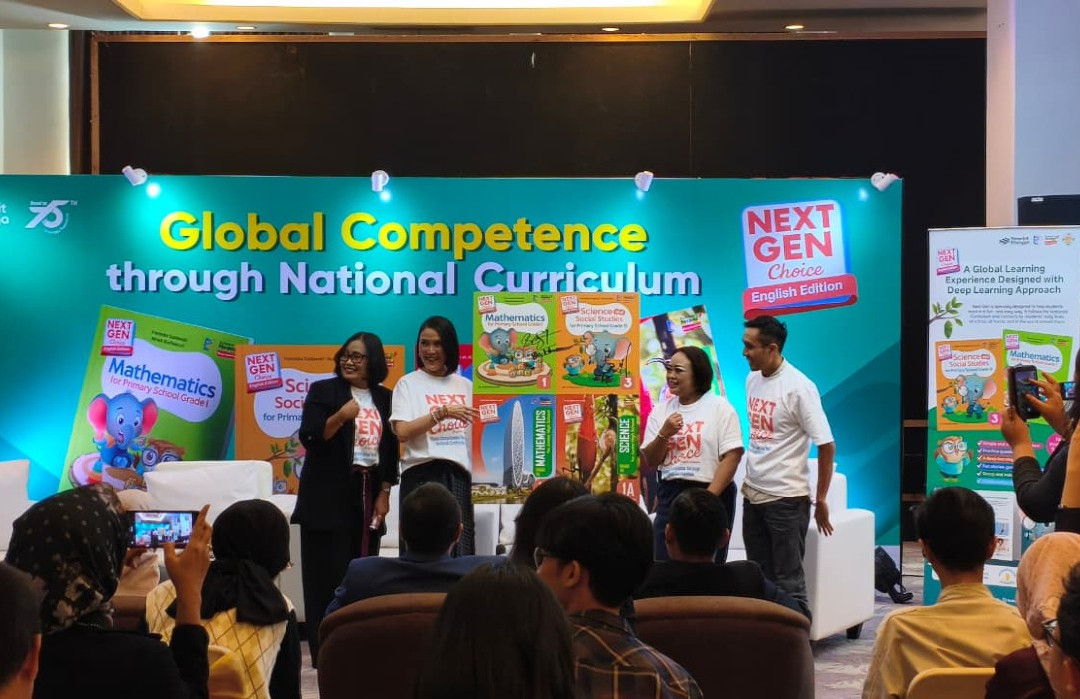 Next Gen Choice, Buku Full English Erlangga Selaras Kurikulum Merdeka