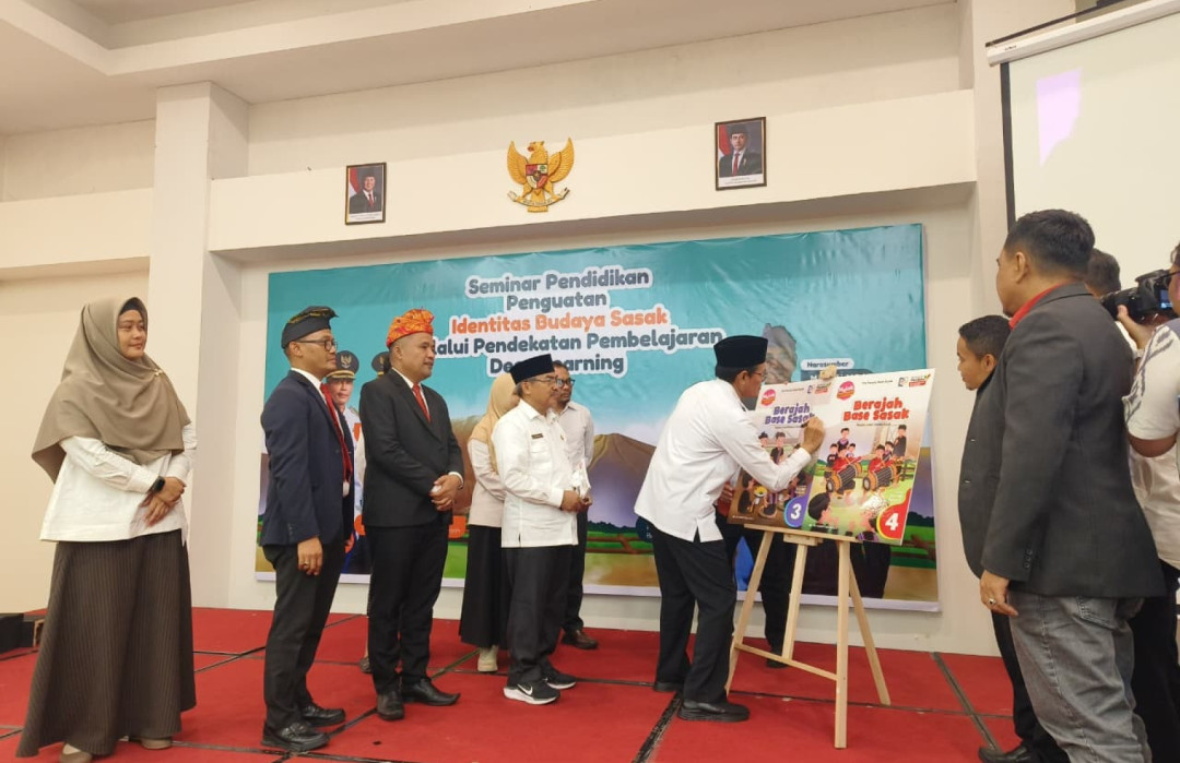 Seminar Pendidikan Penguatan Identitas Budaya Sasak melalui Pendekatan Pembelajaran Deep Learning