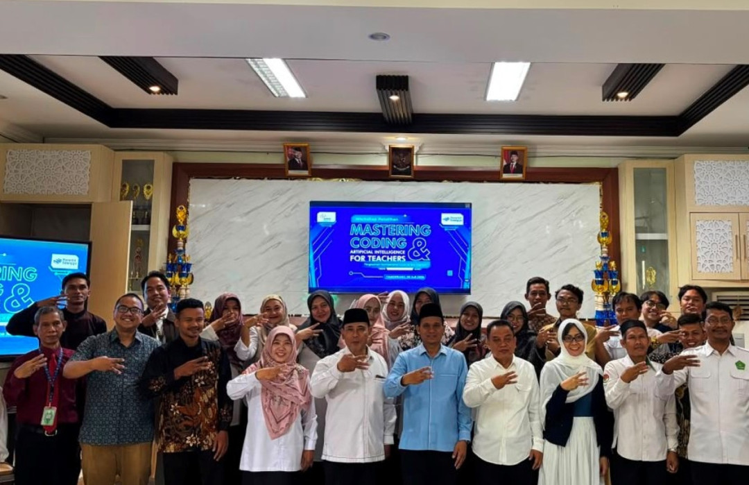 Tingkatkan Kompetensi Digital Guru MA, Penerbit Erlangga Gelar Workshop Koding & AI